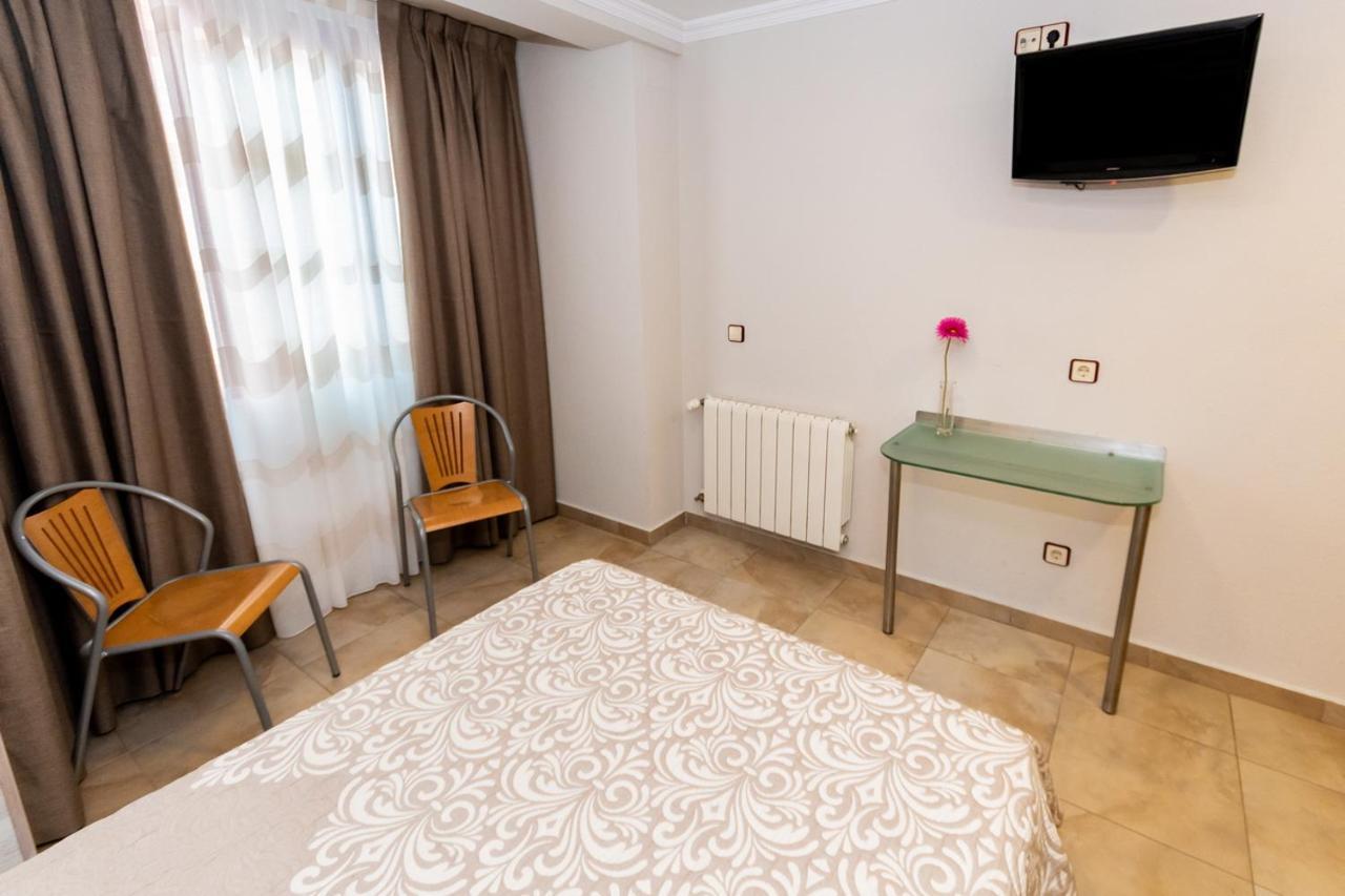 Hostal Viky Madri Exterior foto