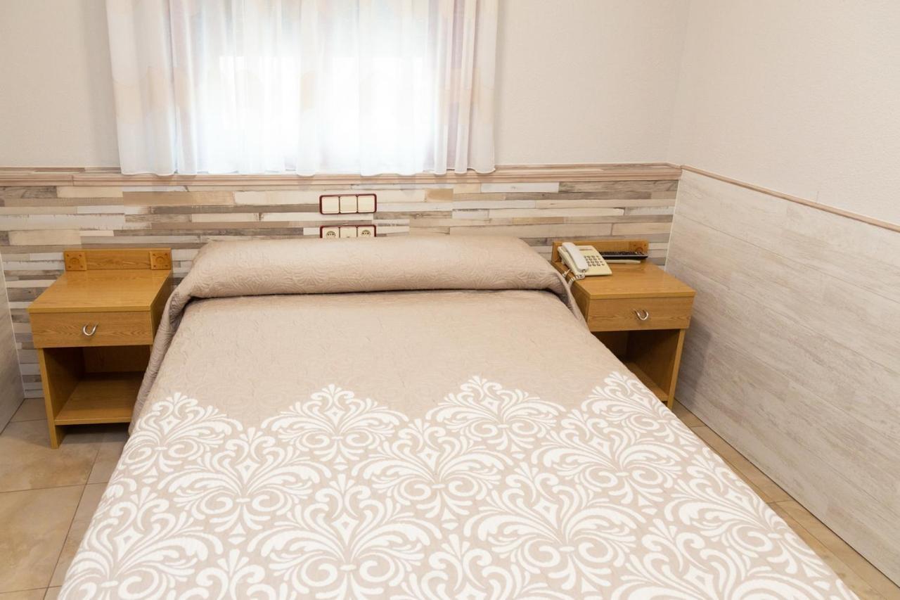 Hostal Viky Madri Exterior foto