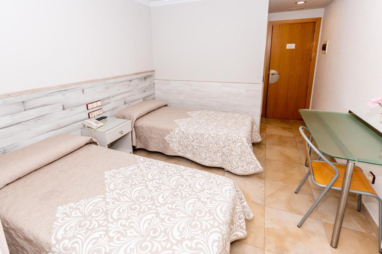 Hostal Viky Madri Exterior foto